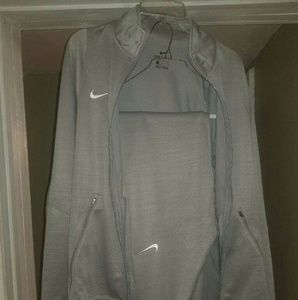 Men's Nike Dri-Fit sweatsuit. Size Medium